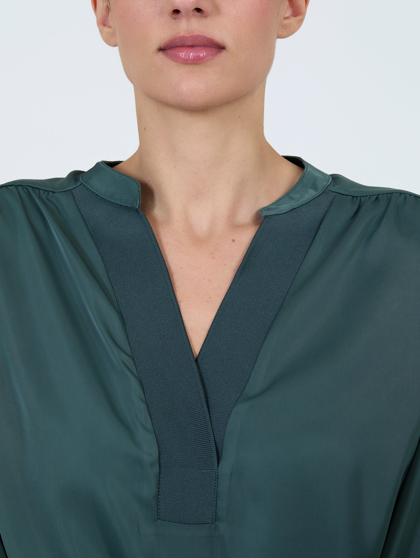 BLUSA SATINADA FOREST