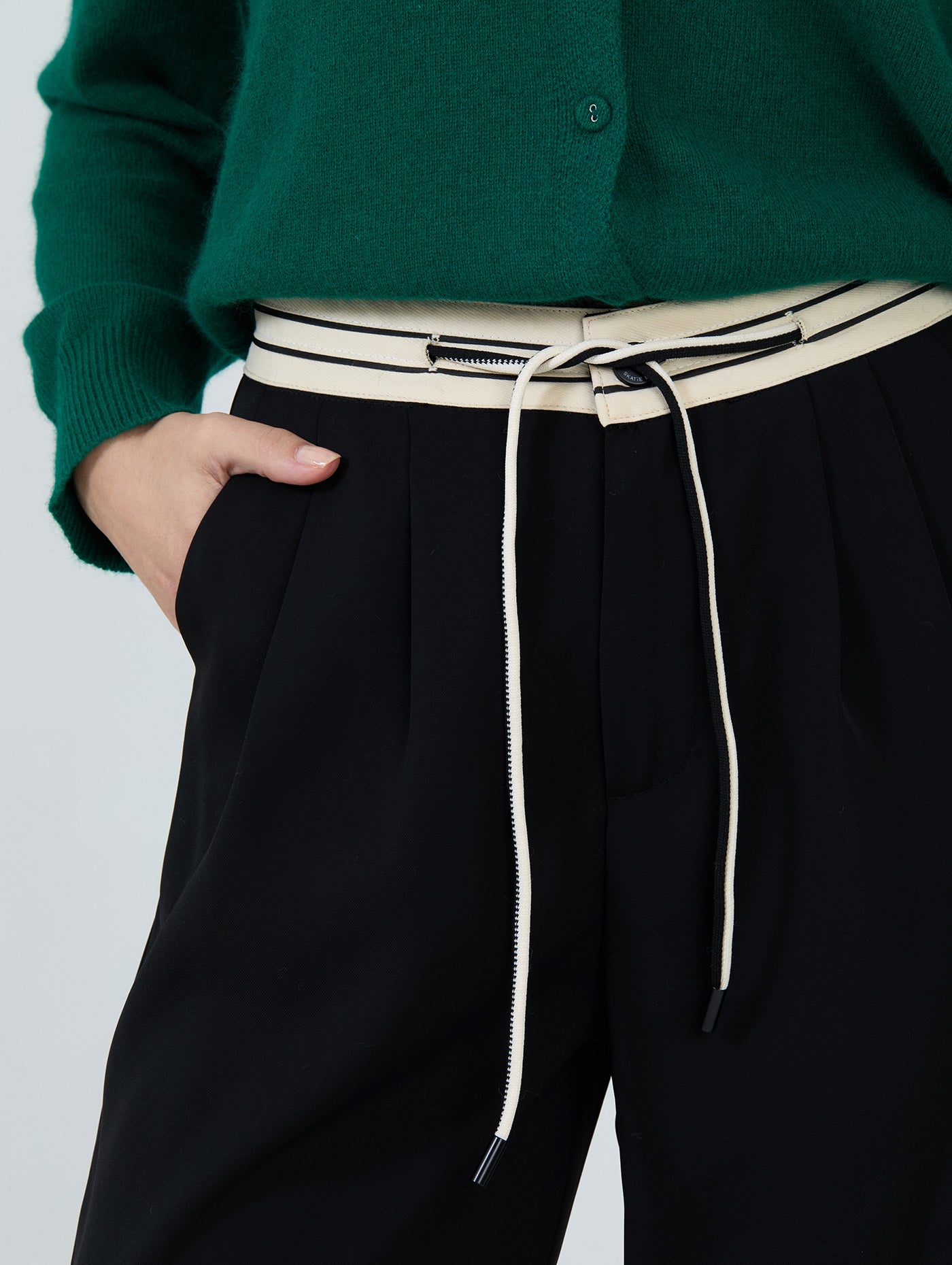 PANTALON CINTURA CONTRASTE NEGRO