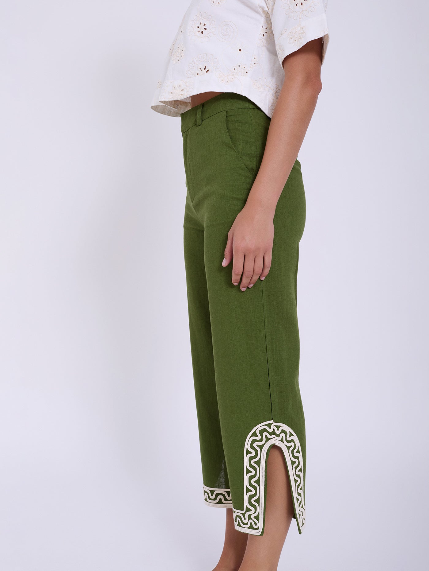 PANTALÓN BORDADO INDIO