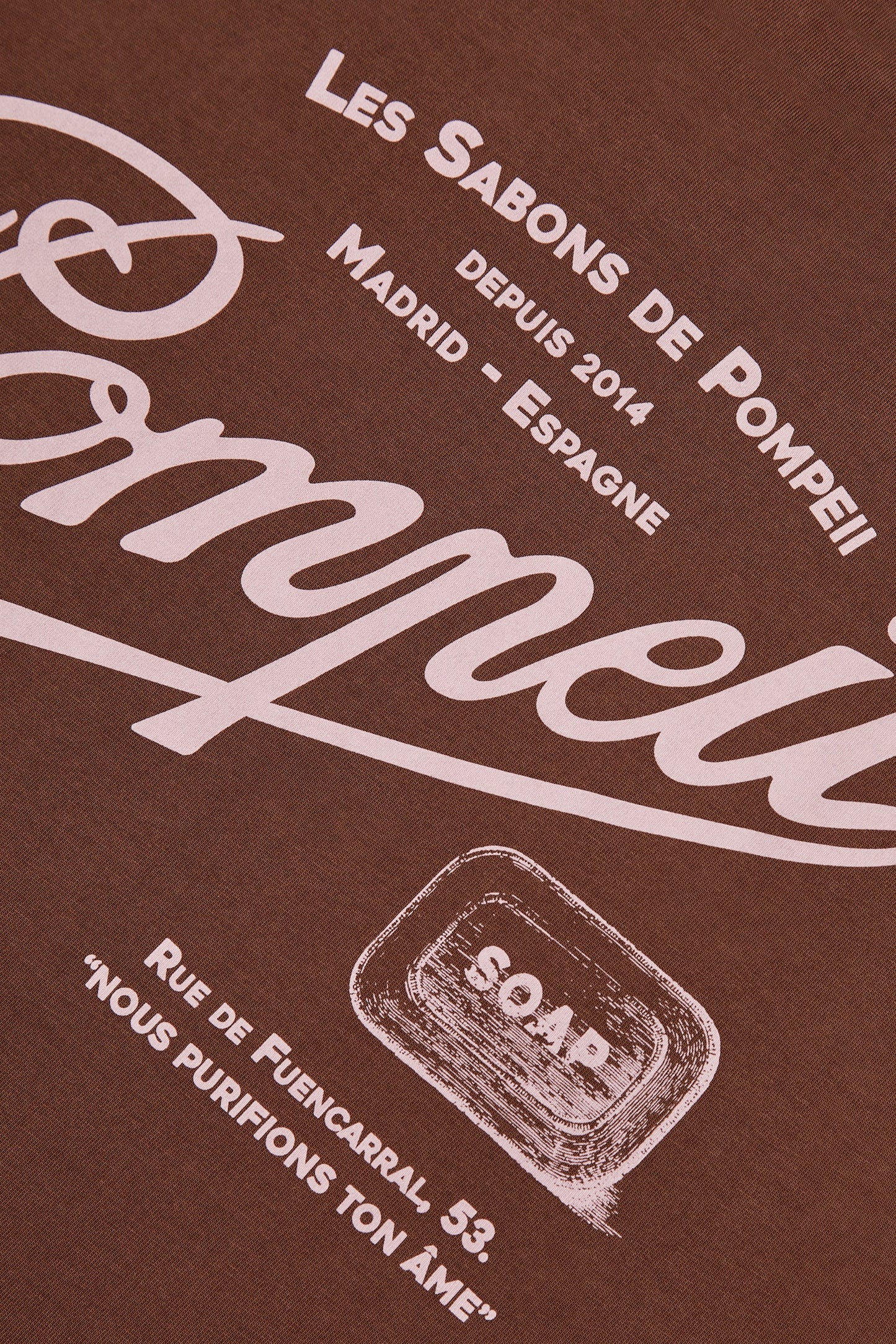 CAMISETA LOGO BROWN