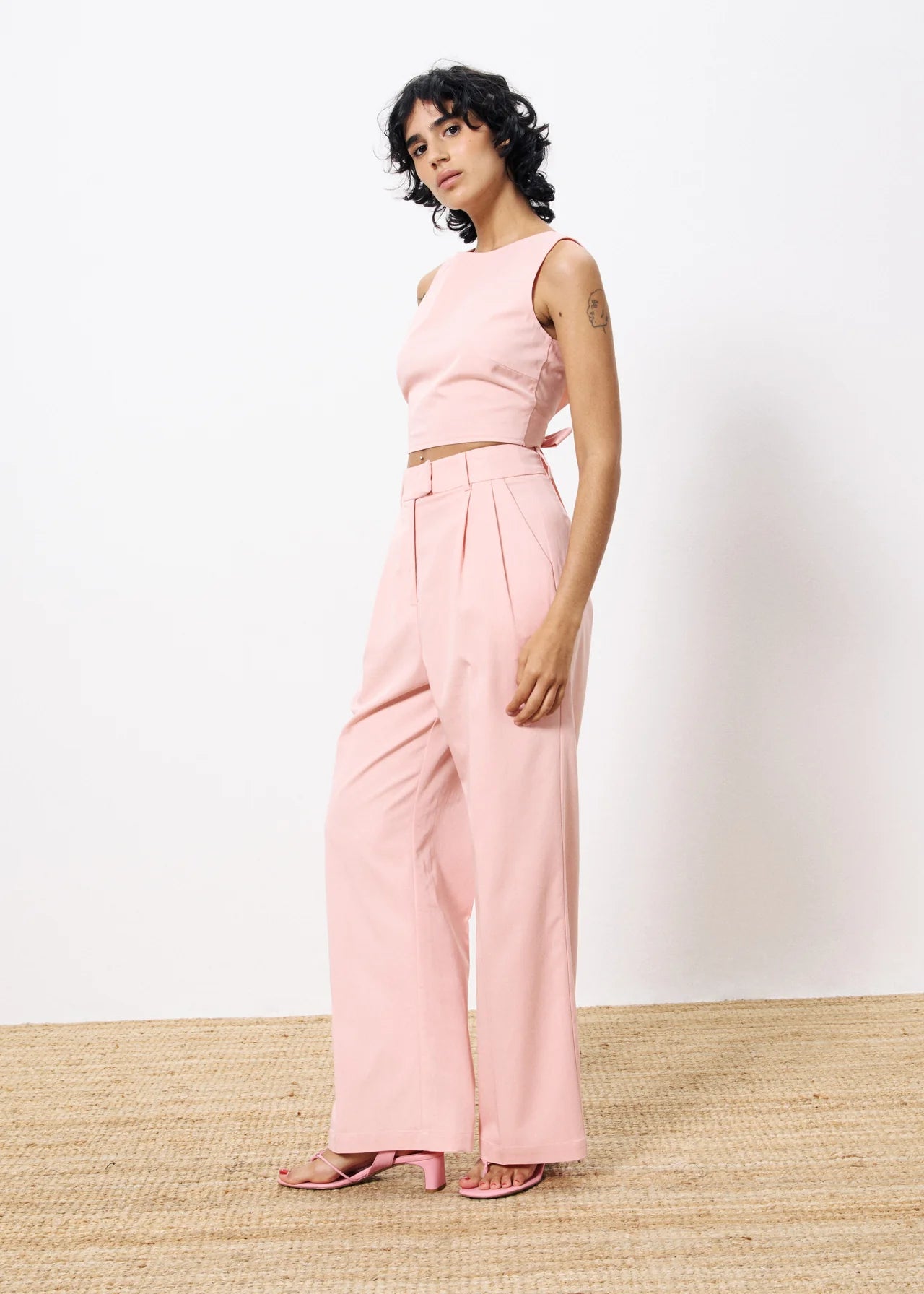 PANTALÓN TRAJE ROSA