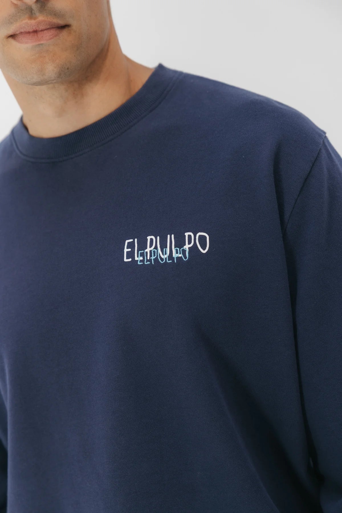 SUDADERA LOGO ESPALDA