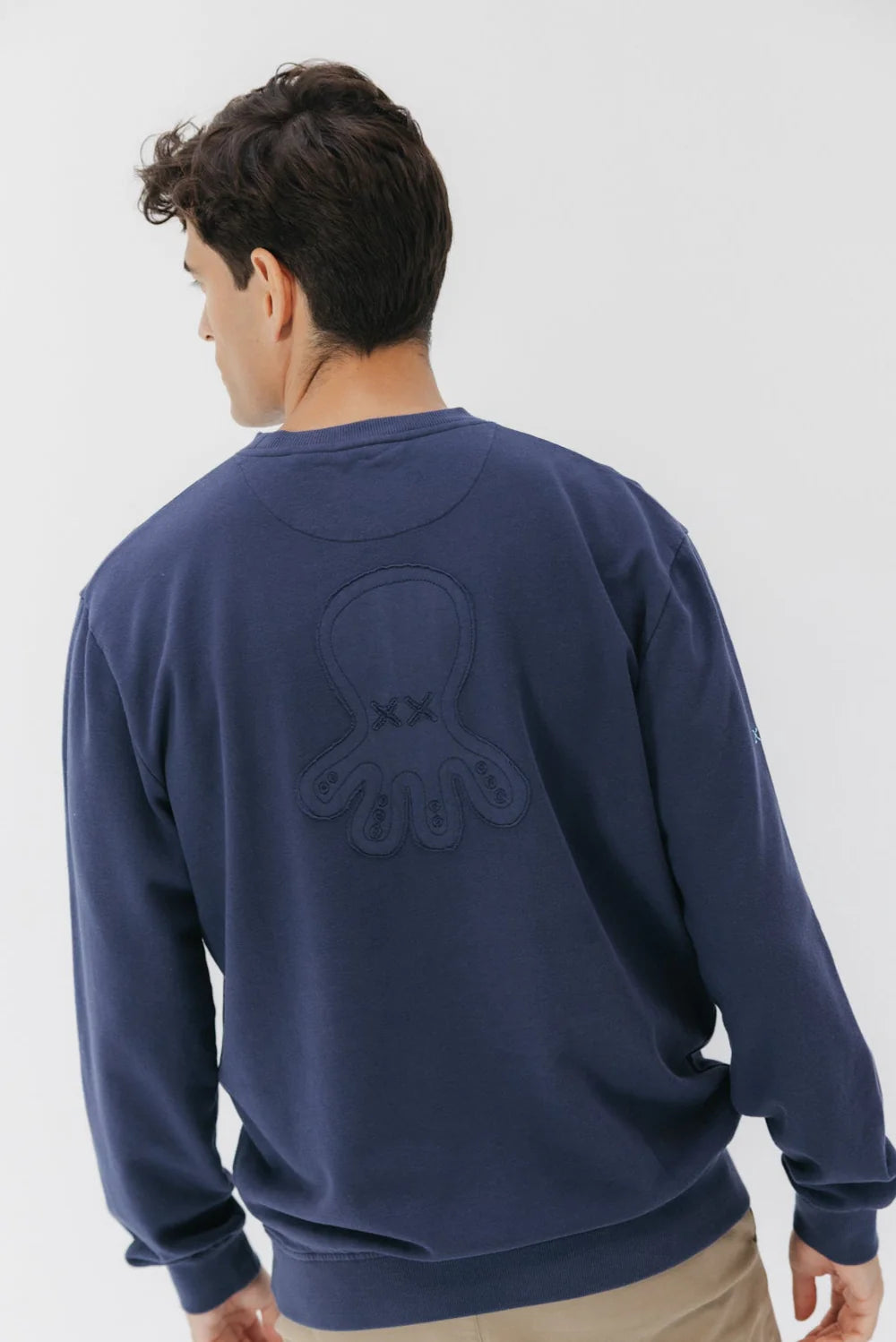 SUDADERA LOGO ESPALDA