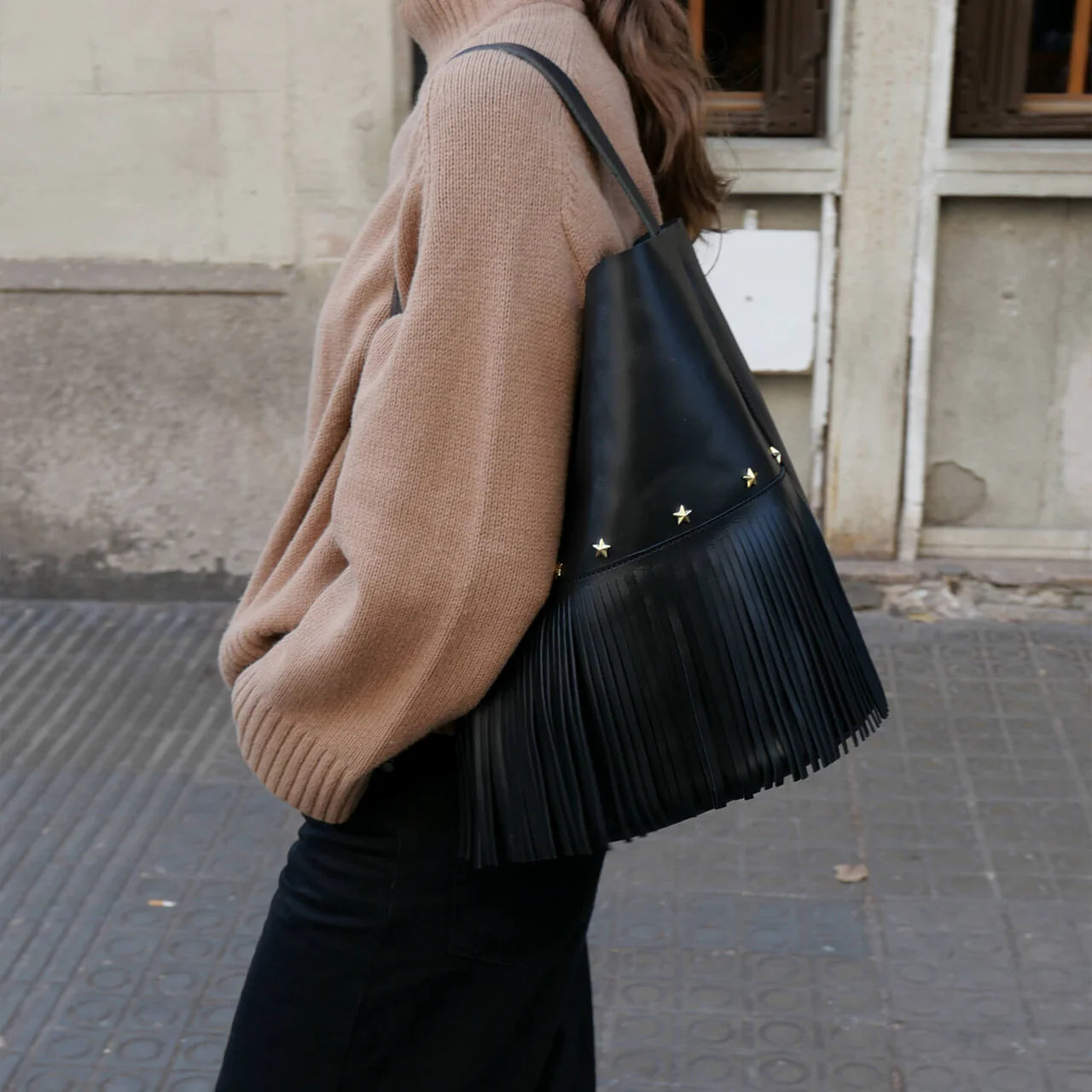 BUCKET FRINGES NEGRO