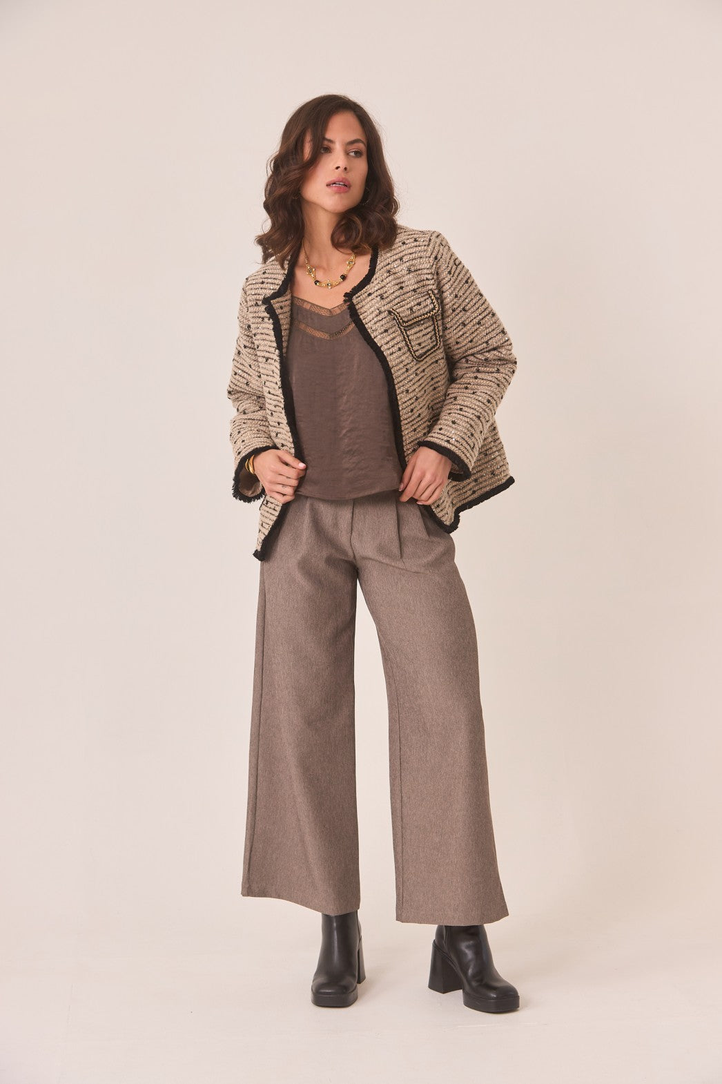 PANTALÓN PINZAS GRIS