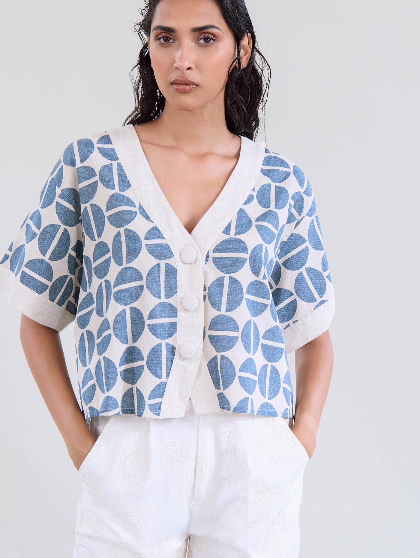 BLUSA/CHAQUETA DETALLES AZUL