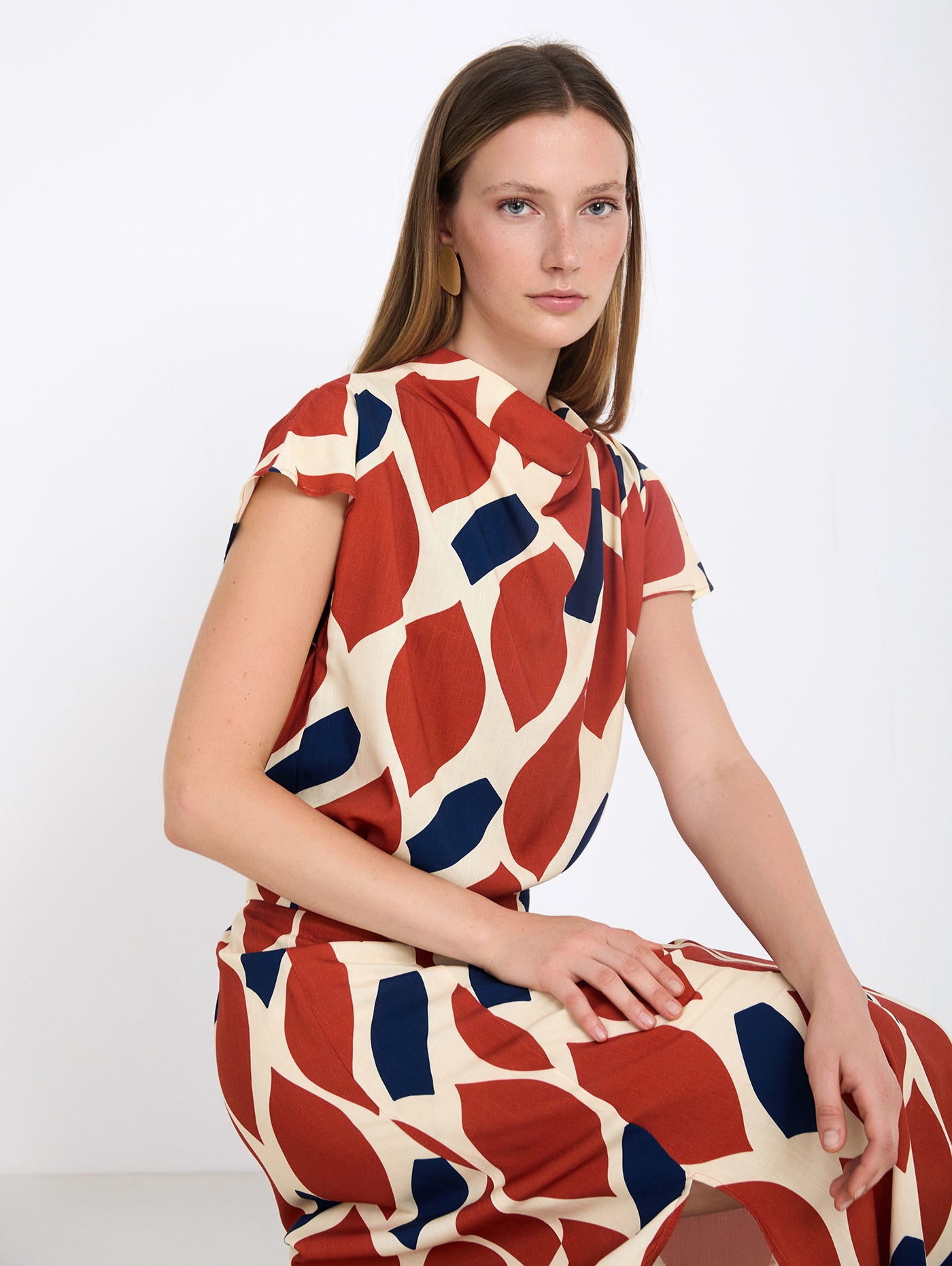BLUSA DRAPEADA HOMBRO