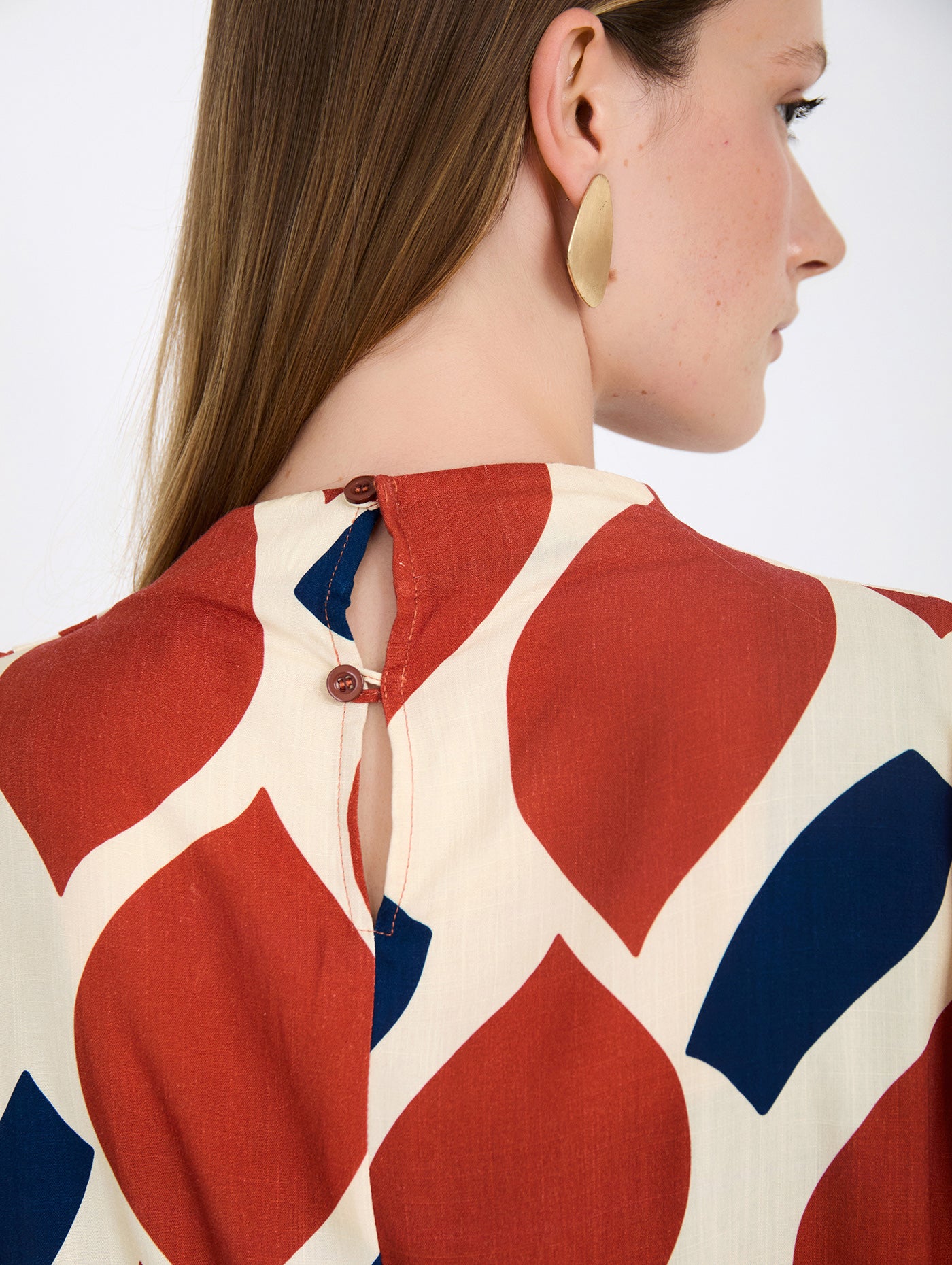 BLUSA DRAPEADA HOMBRO