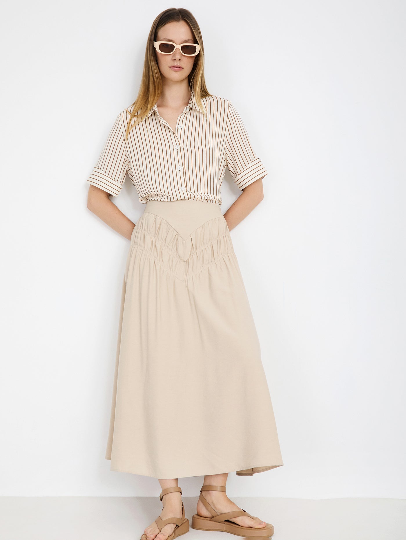FALDA BEIGE