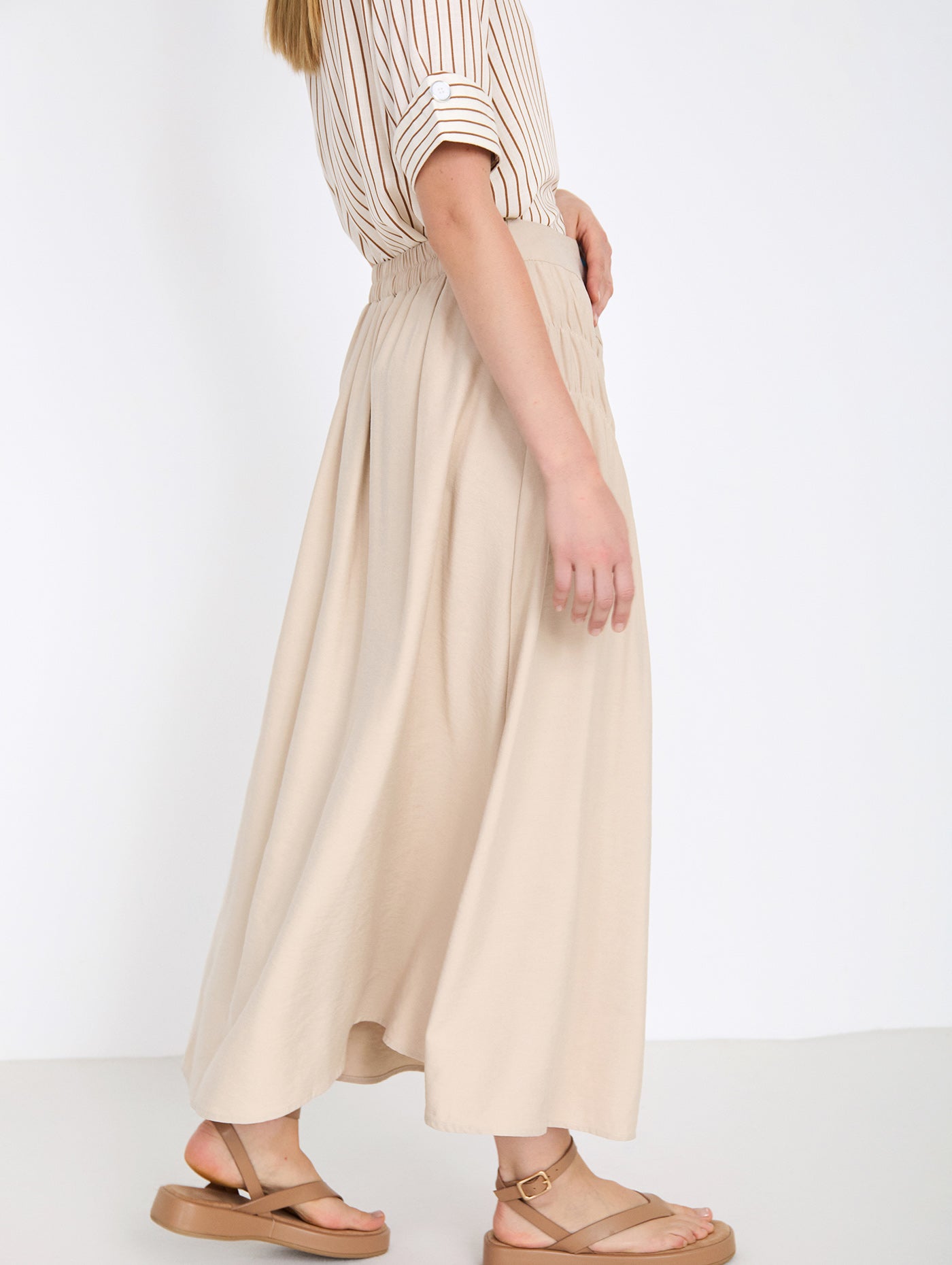 FALDA BEIGE