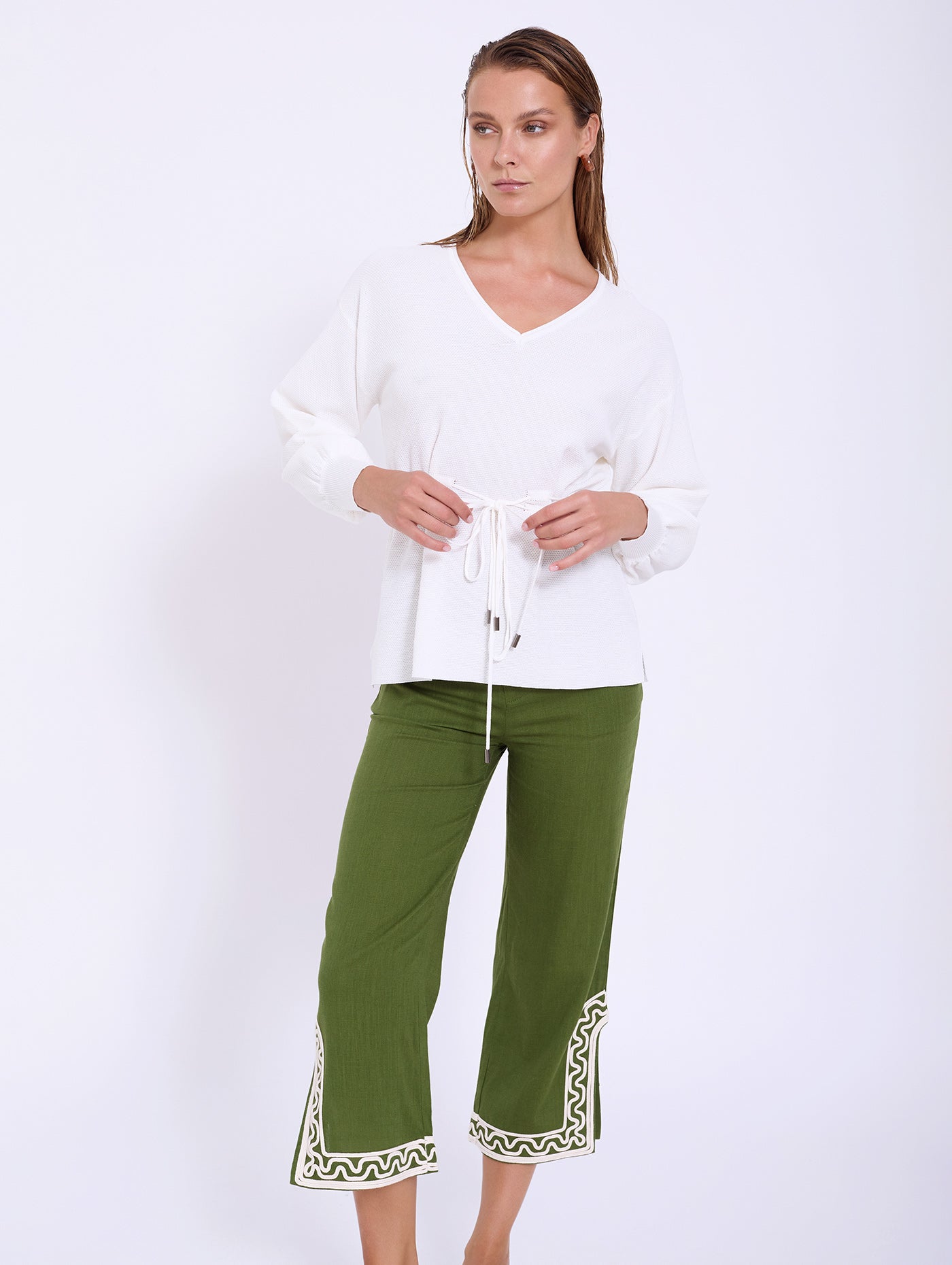 PANTALÓN BORDADO INDIO