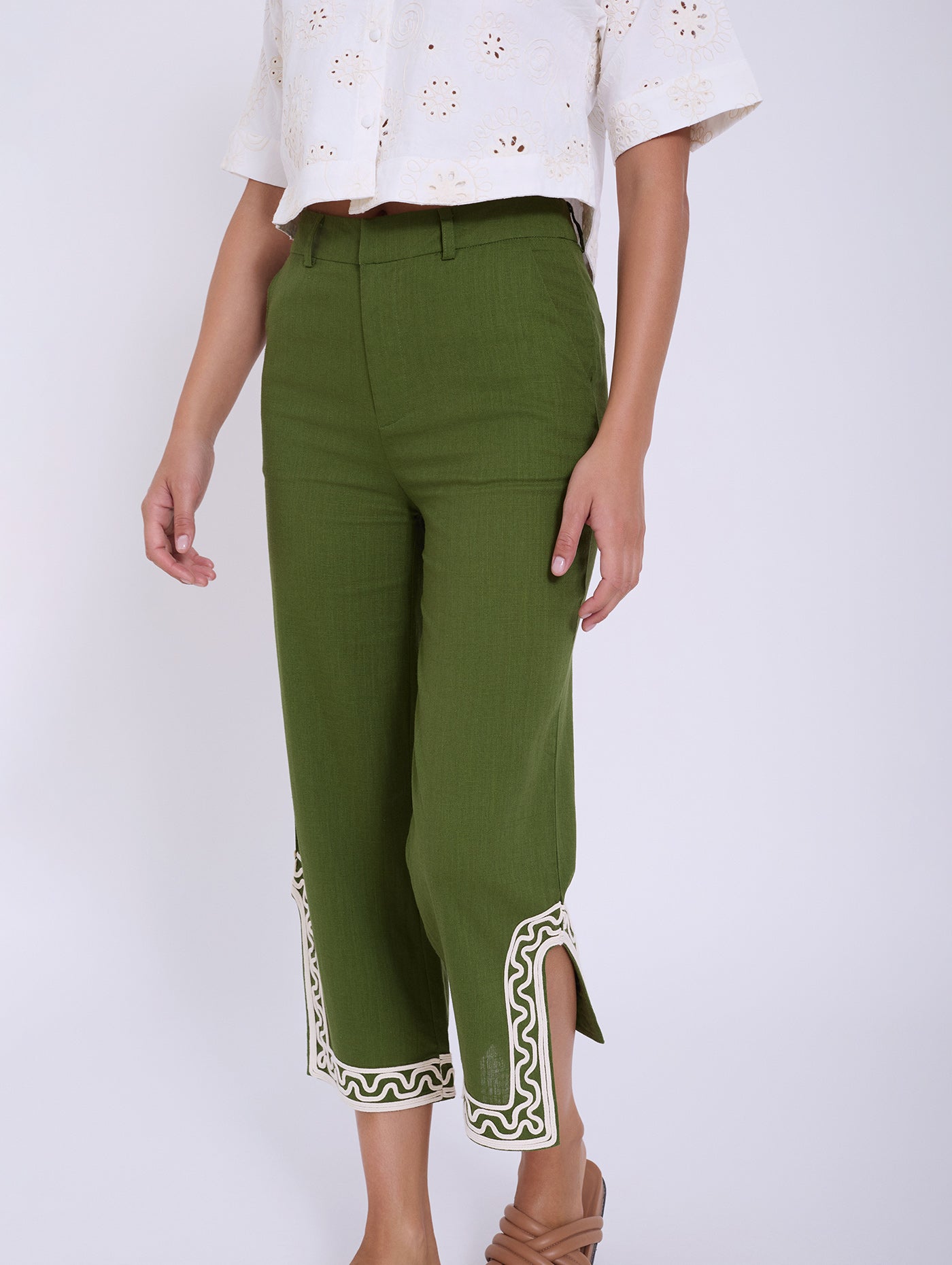 PANTALÓN BORDADO INDIO
