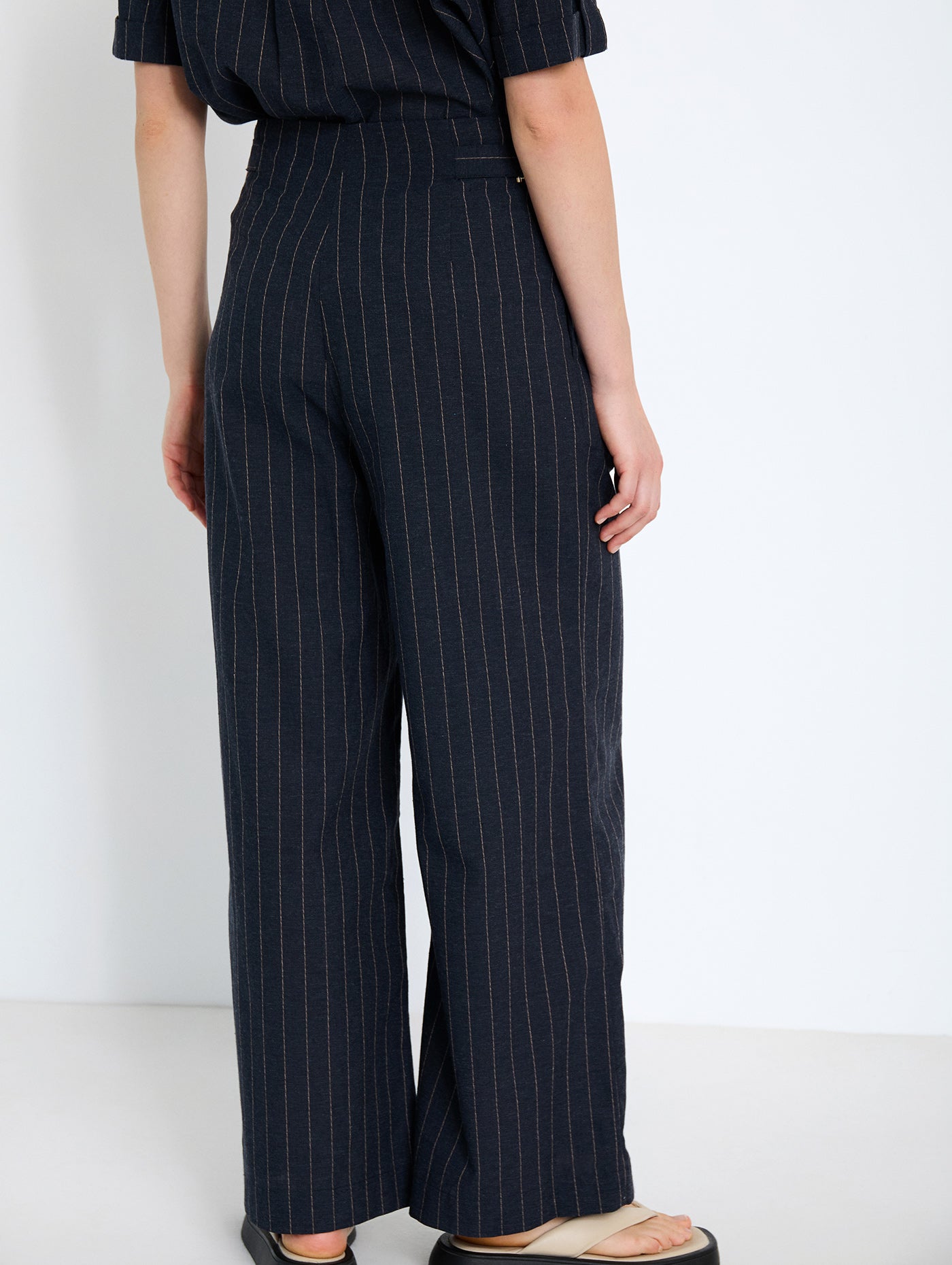 PANTALÓN RAYA DIPLOMATICA